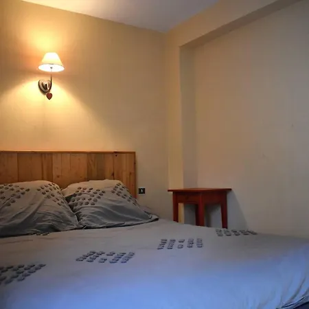 Chaleureux Avec Poele A Bois Et Parking, Proche Du Centre De Font-romeu - Fr-1-580-124 Chalet