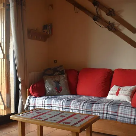 Chalet Chaleureux Avec Poele A Bois Et Parking, Proche Du Centre De Font-romeu - Fr-1-580-124 Font-Romeu-Odeillo-Via