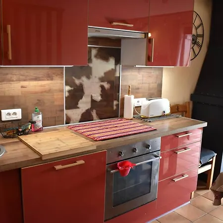 Chaleureux Avec Poele A Bois Et Parking, Proche Du Centre De Font-romeu - Fr-1-580-124 Chalet